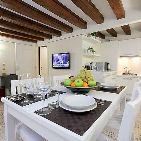 Alberto Apartment in Venetië Buitenkant foto